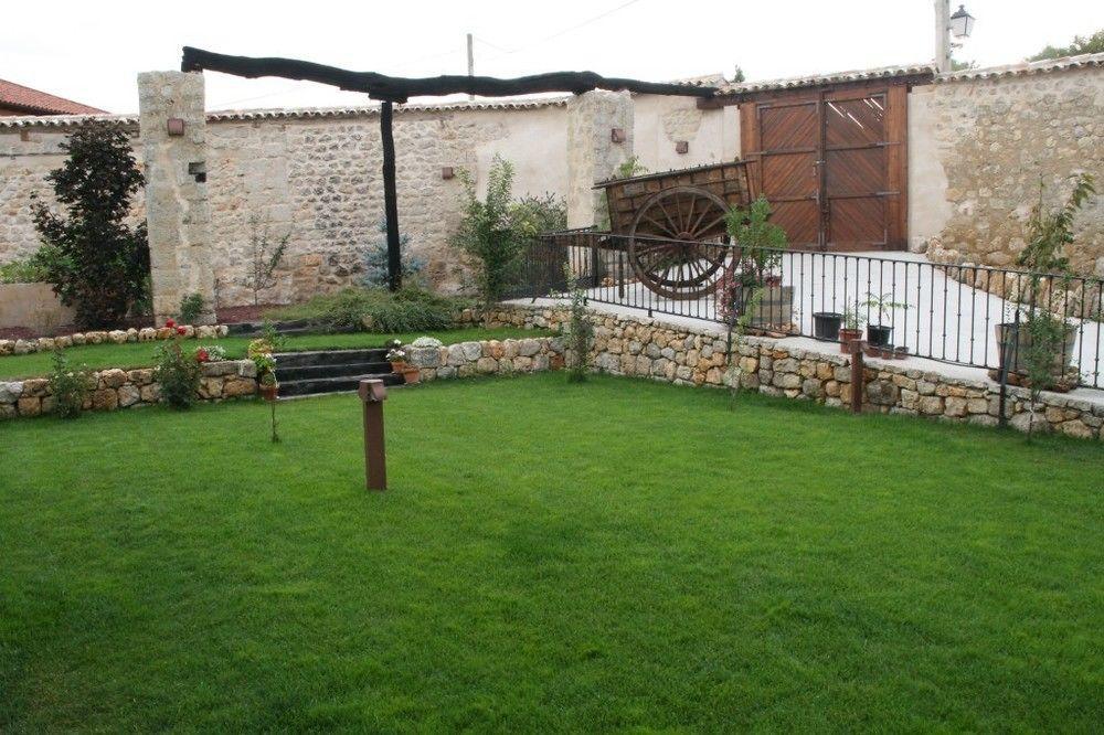 La Posada De Las Casitas Ampudia Екстериор снимка